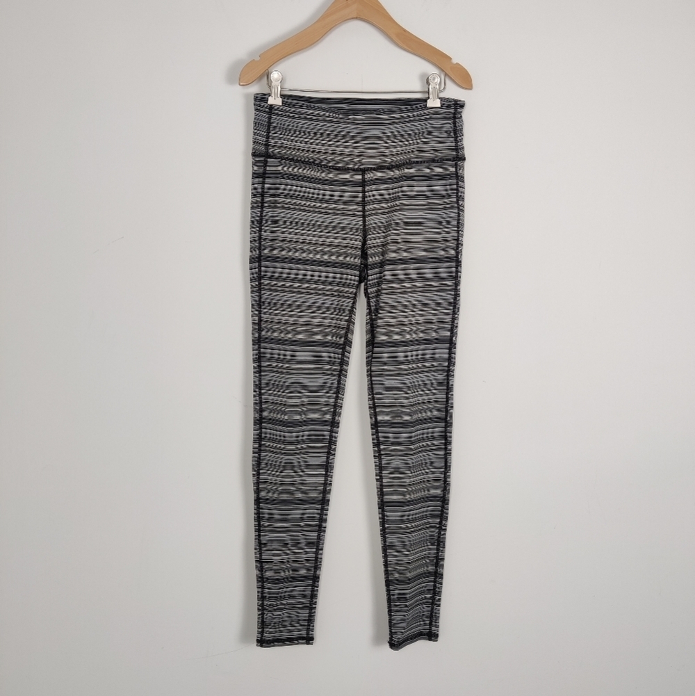 Athleta High Rise Jacquard Chaturanga Tight Gray Women's Size Medium
